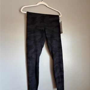 Lululemon Wunder Train HR Tight 28”